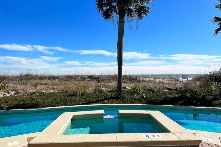 hilton head home with hot tub